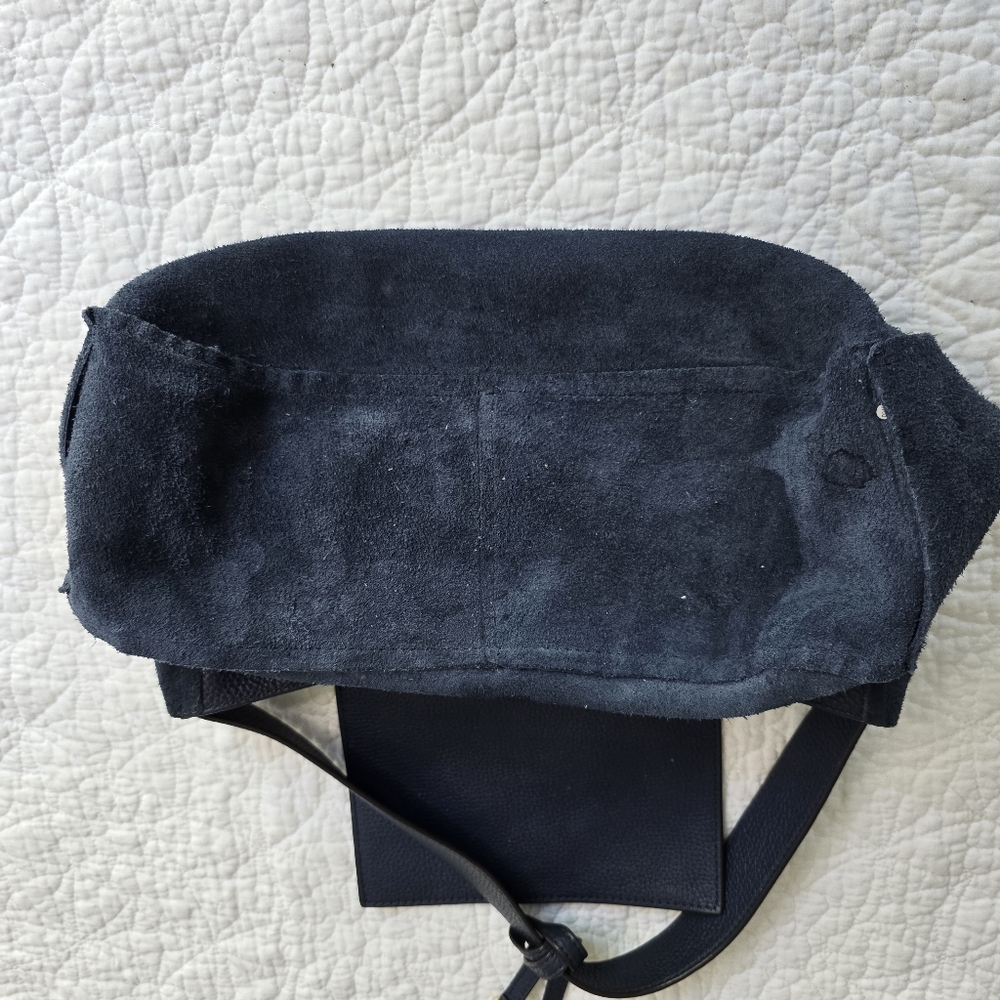 MICHAEL KORS Dark Blue Leather Hobo Bag with Tassels - Picture 14 of 16
